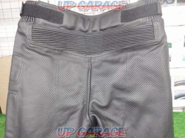 Clooney
Leather pants-08