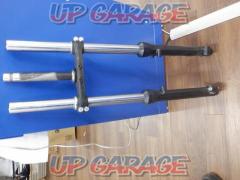 9KAWASAKI genuine
Front fork