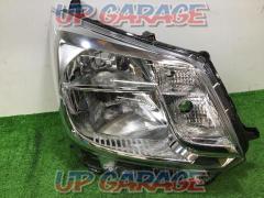 Daihatsu genuine (DAIHATSU)
[ICHIKOH1913]
Move (LA 150 S) genuine
Headlight
Driver's seat side / RH
1 set
#one side