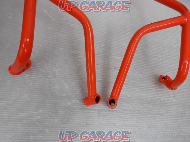 Unknown Manufacturer
Crash bar (engine guard)
Left and right
250DUKE
Used in '17-04