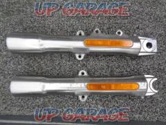 SHOWA (Showa)
Harley genuine fork outer
G592-30-R
G 592 - 80 - L