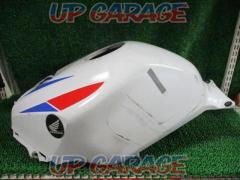 HONDA(ホンダ) 純正 タンクカバー CBR600RR(PC37)外し
