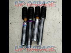 KYB (Kayaba)
Shock absorber
For removing parts such as pistons and rods!