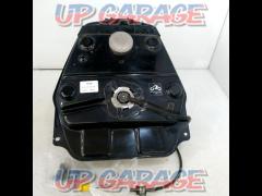 Warehouse Gyro Canopy/TA03
HONDA
Genuine
Fuel tank