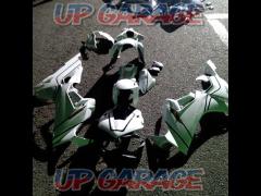 ZXMT 外装セッ ト[HONDA CBR1000RR (SC77/17-20)・ホワイト