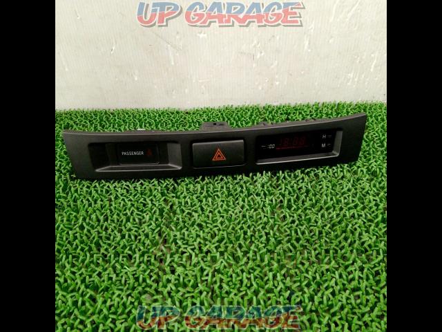 Mark II Brid Toyota Genuine
Genuine hazard panel spare-02
