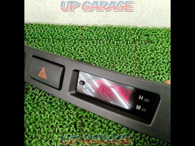 Mark II Brid Toyota Genuine
Genuine hazard panel spare-04