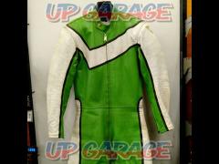 SizeLBUGGY
TAMAI
Racing suits