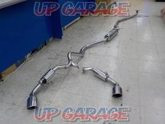 [N-BOX
Custom ROSSO
MODELLO
DUALIST
EX
Left and right out stainless steel muffler