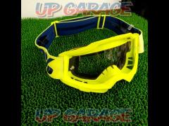 Size Free 100% (One Hadlet Percent)
Accuri2
OTG/Motocross goggles clear lenses for a clear field of vision!