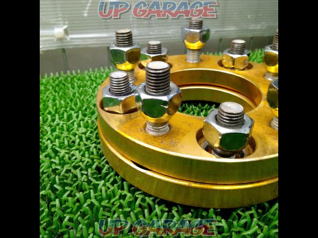 Unknown Manufacturer
Wide tread spacer
15 mm
114.3-5H
M12xP1
Five-02