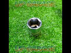 Focus
17 mm
3 / 8DR
Socket