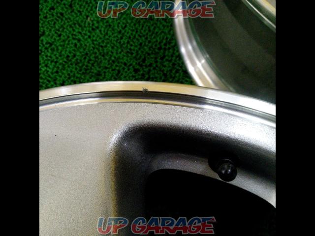 Toyota original (TOYOTA)
TOYOTA
30 Soarer
Original wheel-07