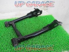 HONDA
4L Monkey genuine swing arm