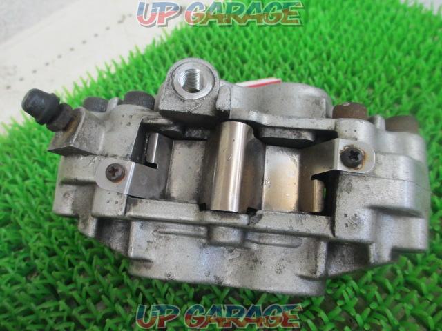 【GPZ900R(A7-11)/ゼファー1100/ZZR1100】KAWASAKI(カワサキ) 純正キャリパー左右セット-05