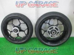 Kawasaki
ZX-14R(’12) genuine wheel front and rear set
Manufactured in 2021 MICHELIN
with ROAD5GT