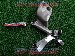 バンディット250V(GJ77A) 純正ステップ 左のみ