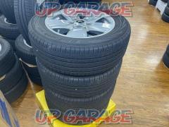 R60系MINIクロスオーバー純正16インチアルミホイール + YOKOHAMA(ヨコハマ) BluEarth RV-02 205/60R16 2021年製 4本