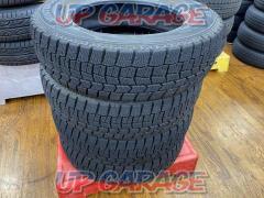 DUNLOP
WINTEMAXX
WM02
165 / 70R14
Four