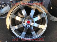 FABLOUS
LM-8
-
NITTO
NT555
G2
4/4