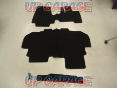 Unknown Manufacturer
Honda
N-BOX
JF3 / JF4
Floor mat
W03452