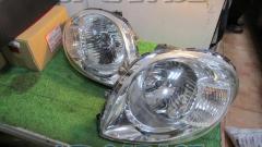 Nissan
Moko MG22S genuine headlight