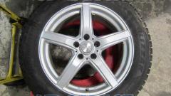 Container
BRIDGESTONE
BLIZZAK
DM-V2
+
Violento
JS