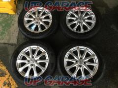 weds (Weds)
Spoke wheels
+
BRIDGESTONE (Bridgestone)
BLIZZAK
VRX3