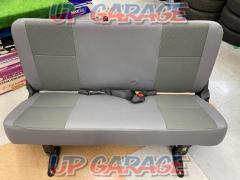 Toyota
Town Ace
S402M
Genuine second seat