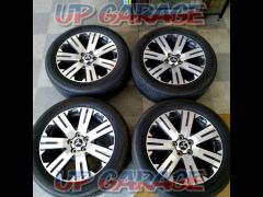 Mitsubishi genuine (MITSUBISHI)
Delica D5
Late version
Original wheel