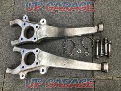 TOYOTA
Genuine
Mark X
Knuckle arm
Right and left