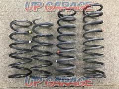 Daihatsu genuine
Tanto (L375S) genuine
Suspension / spring
4 split