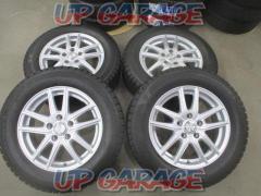 BRIDGESTONE (Bridgestone)
ECO
FORME (Eco-form)
CRS20
+
BRIDGESTONE (Bridgestone)
ICEPARTNER 2
215 / 60R16
4 pieces set