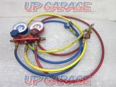 No Brand
STRAIGHT
Manifold gauge set
(HFC-134a)