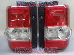 Daihatsu
L575S Move Conte genuine tail lens