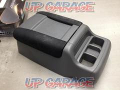 Nissan
NV350 caravan genuine center console