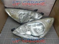 RX2303-3215
NISSAN genuine
Headlight
Right and left