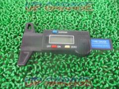 Unknown Manufacturer
Depth gauge