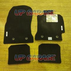 BRZ
Genuine floor mat