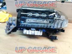 Unknown Manufacturer
4 LED sequential headlights
※ left only
