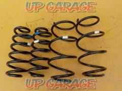 Toyota genuine
20 VELLFIRE
Genuine spring
Spring
Front + rear set