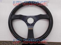 DELTA
Leather steering wheel