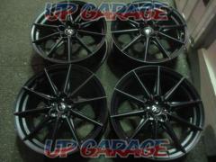 トヨタ純正(TOYOTA)  GR86 18インチアルミホイール