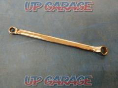 Snap-on
Offset wrench
11mm / 13mm
Ten
Product number: XBM1113A