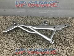 KAWASAKI 純正左ステップベース