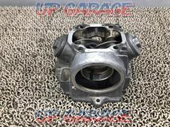 HONDA
Genuine cylinder head