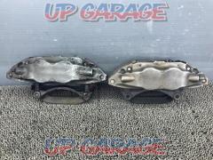 SUBARU
Genuine brembo front caliper