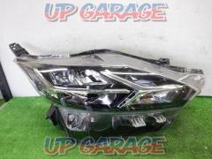 Right side only Nissan genuine (NISSAN)
LED headlights