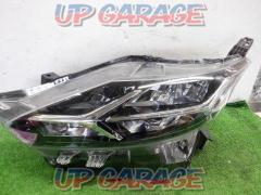 [Left side only] Nissan genuine (NISSAN)
LED headlights