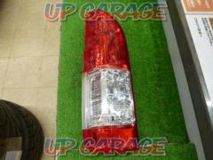 Toyota original (TOYOTA)
Hiace genuine tail lens
Passenger side only